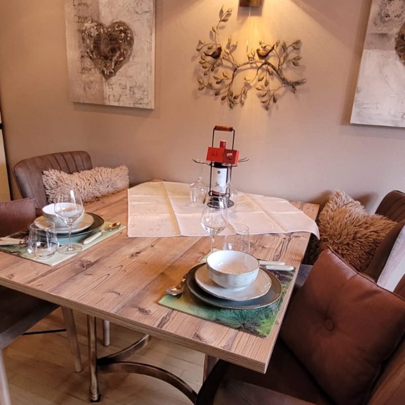 d8dc84e7-c300-4cde-92d9-dc2aeeba8e1a